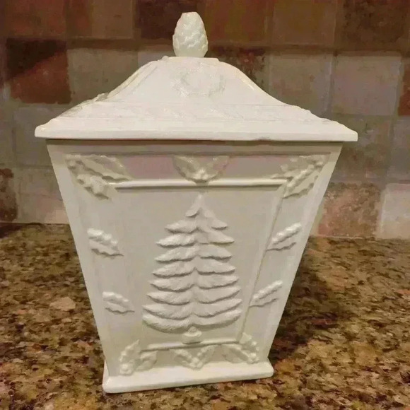 Embossed Holiday Covered Jar - Picture 3 of 8